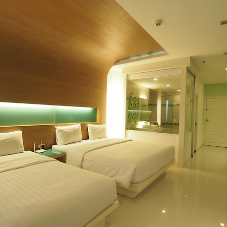 View Talay 6 By Pat 42 Apartment Pattaya Exterior photo